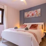شقة Tamara Ocean Bliss